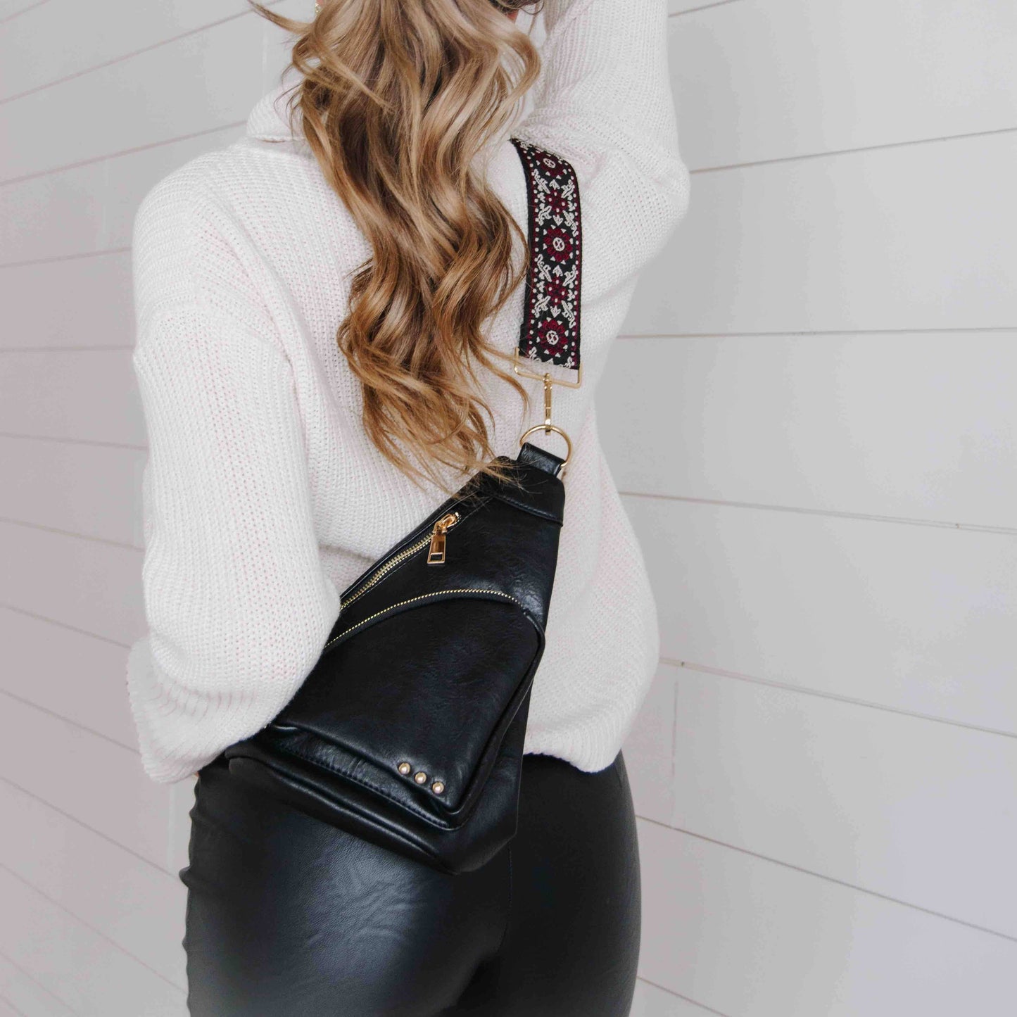 Austin Sling Bag