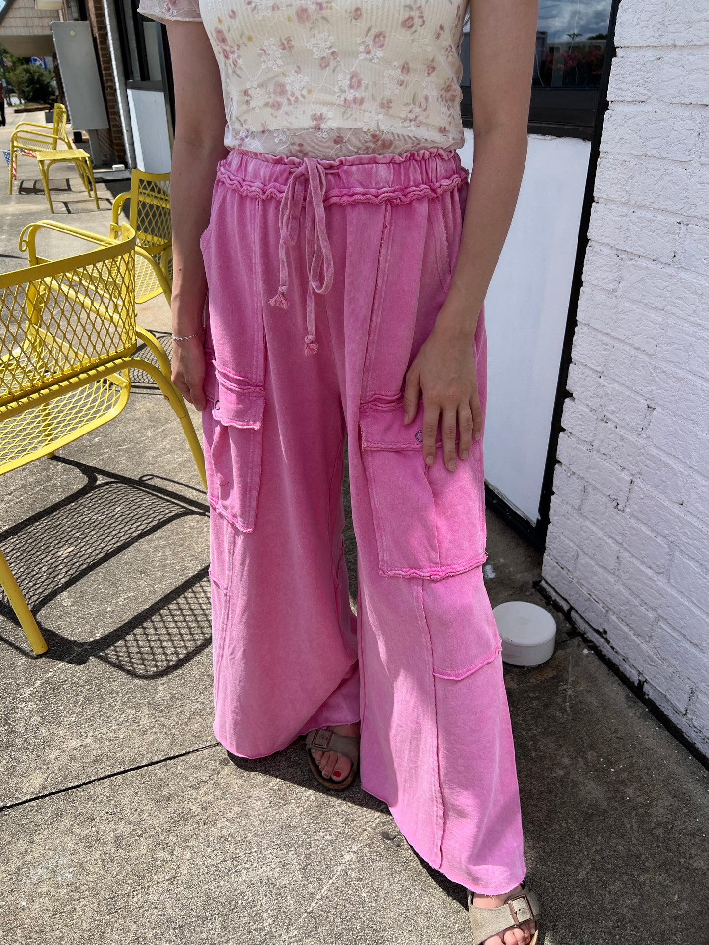 Dr. Feel Good Cargo Pants | Bubble Gum