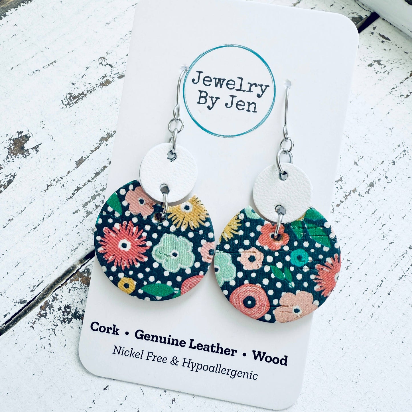 Luna (Medium Size): Fun Floral Mix