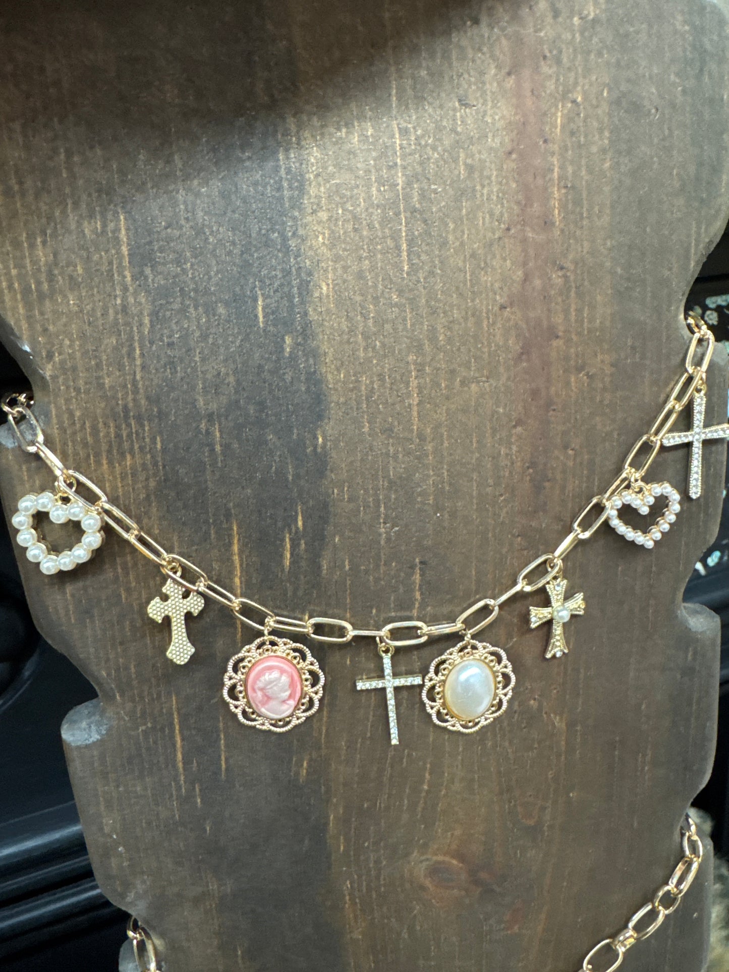 Jee’s Cameo Charm Necklace