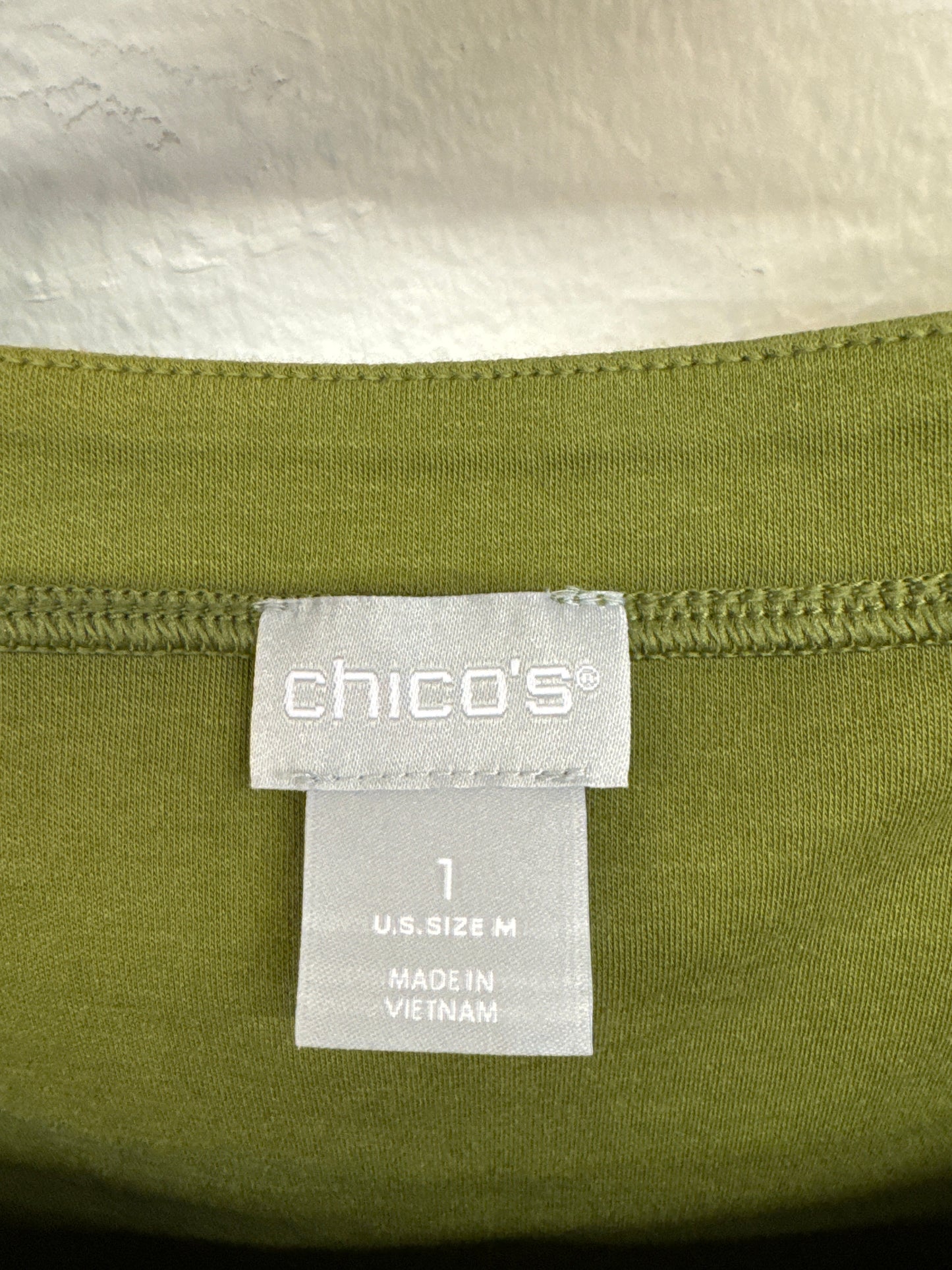 Chicos Hreen Square Nexk Top with Pockets | size 1, med