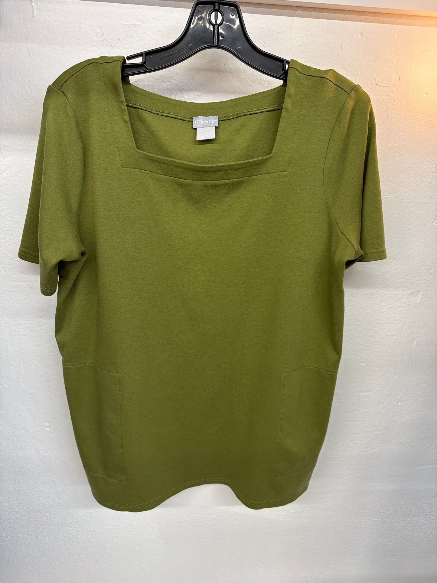 Chicos Hreen Square Nexk Top with Pockets | size 1, med