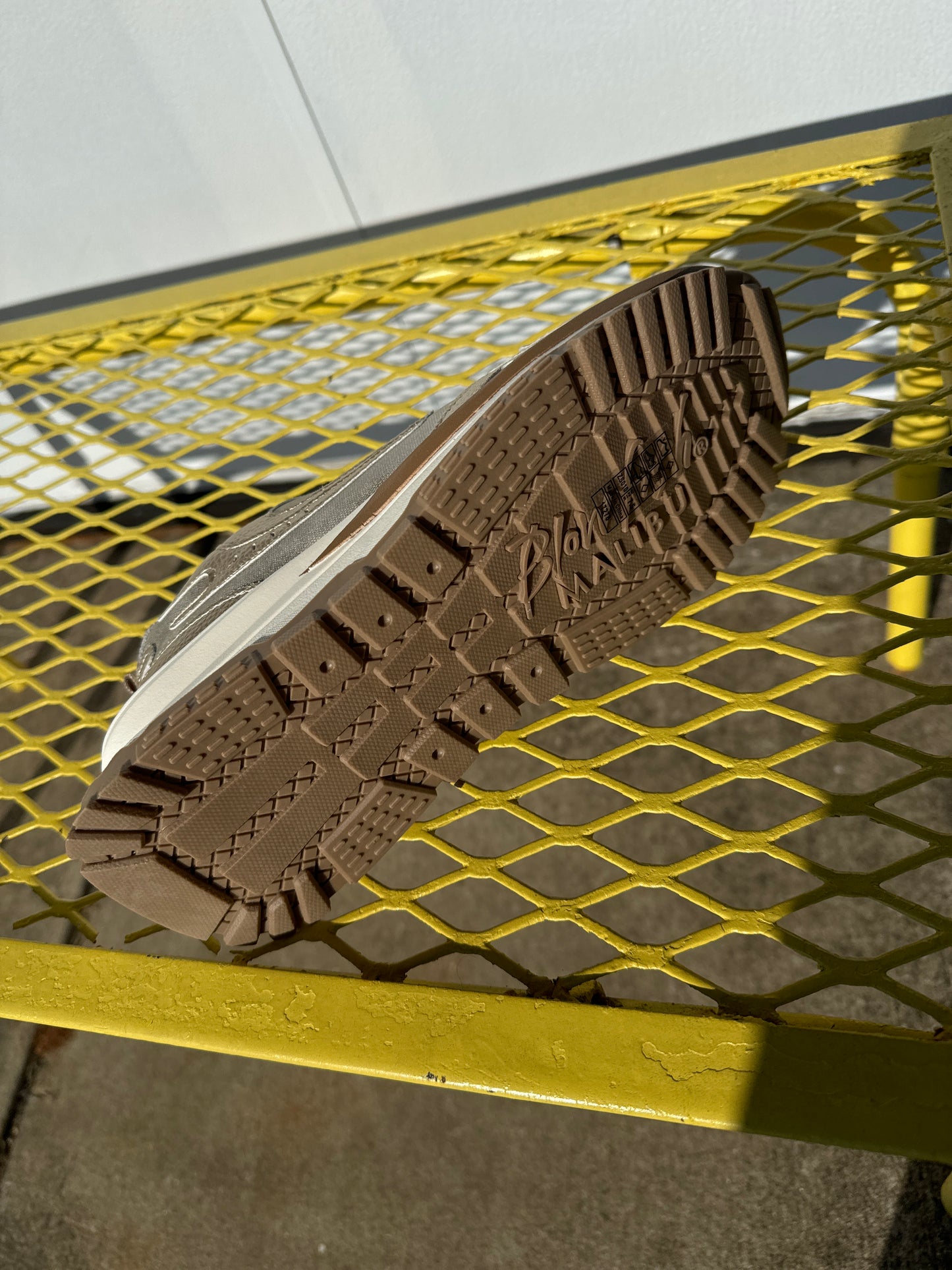 Blowfish Leo Sneaker | Gold