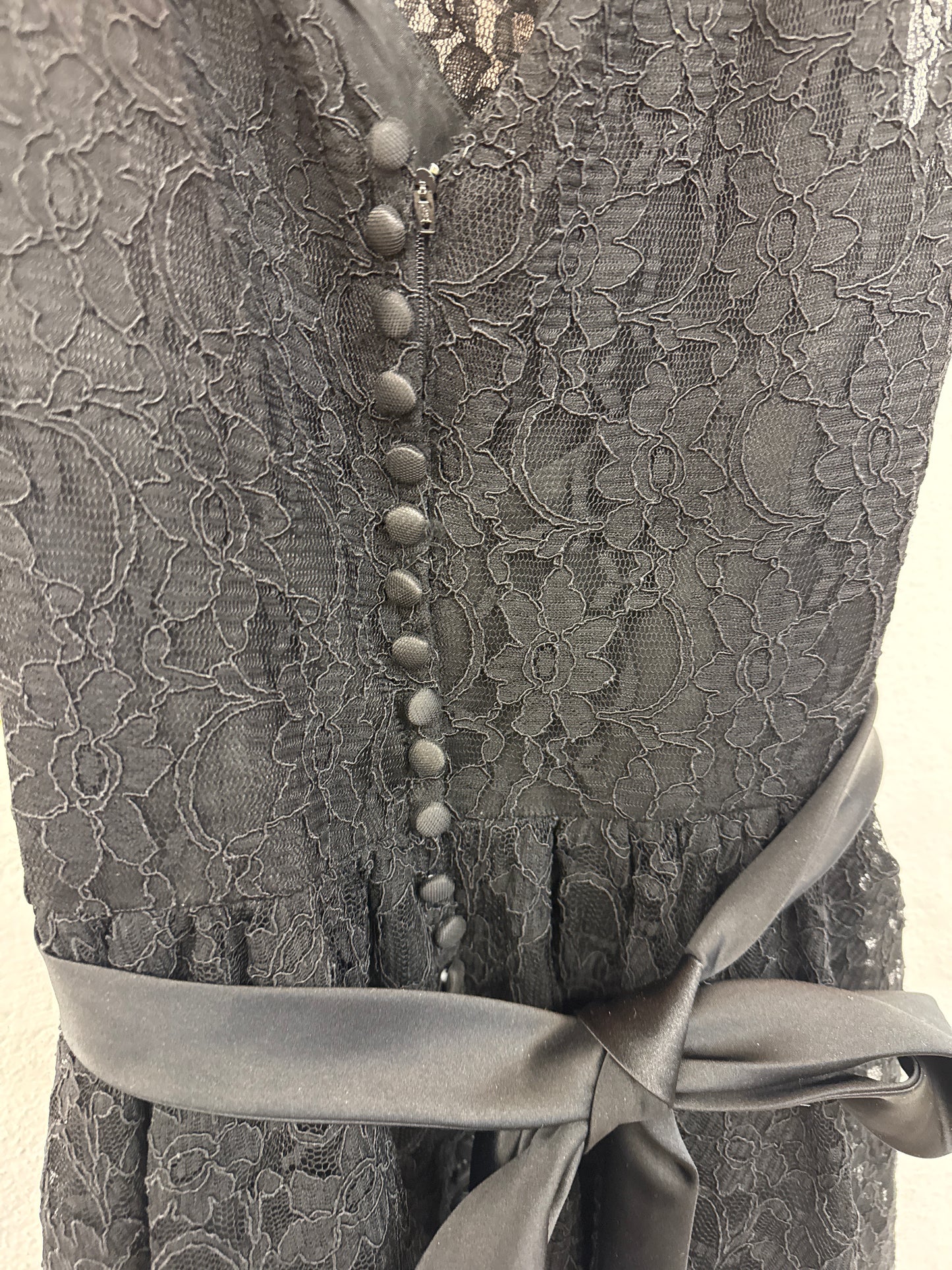 WP - Mori Lee Black Lace Cocktail Dress | Junior 16