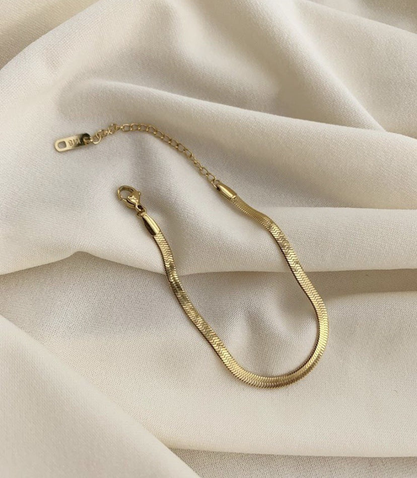 Alco Herringbone Bracelet