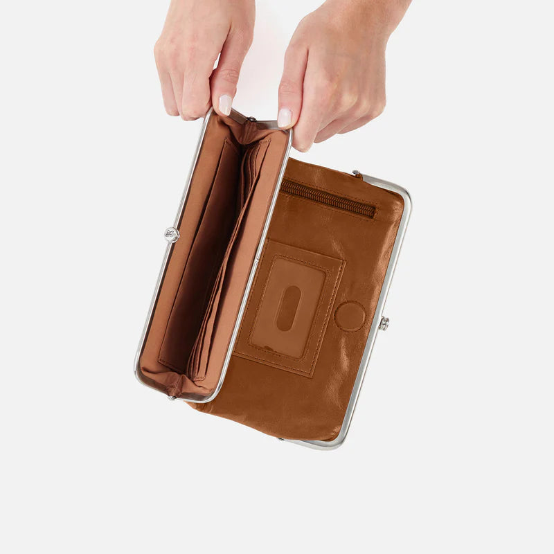 Lauren Clutch-Wallet