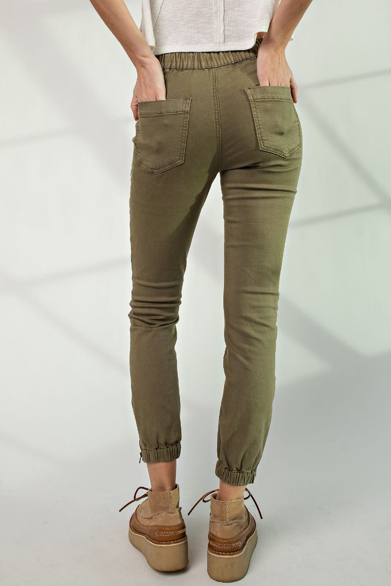 Urban Explorer Distressed Joggers | Army