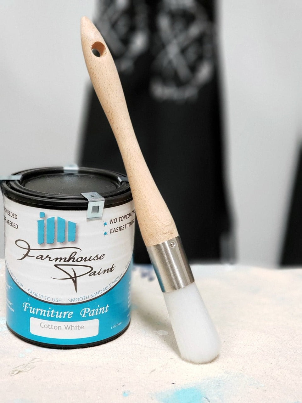 The Round Pro Series 1" Brush