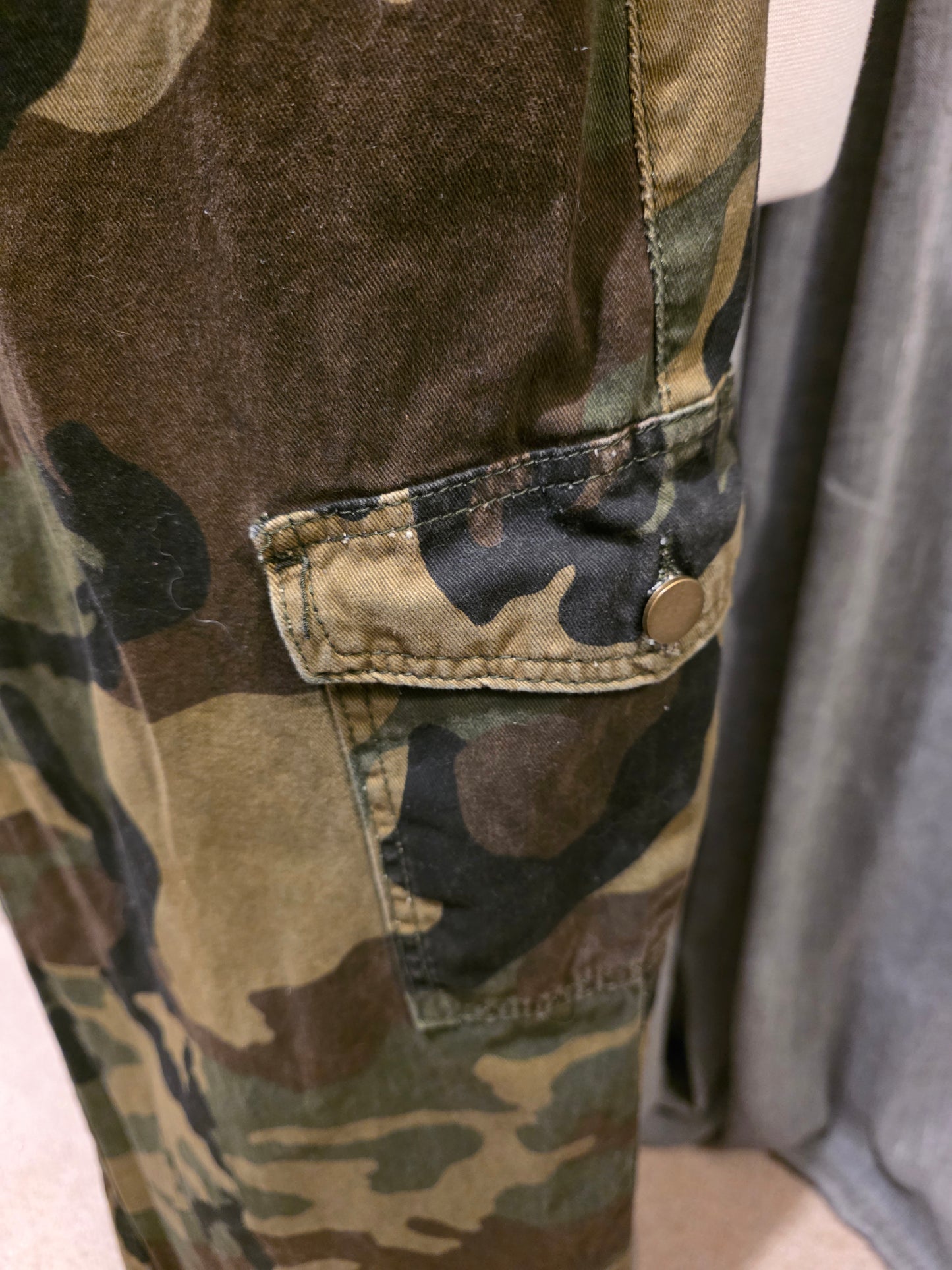 JR-Shein Camo Cargo Jeans | 2X (tagged 4X)
