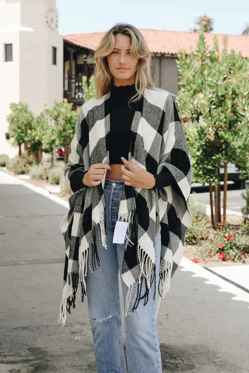 Buffalo Plaid Tassel Poncho