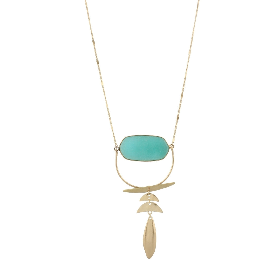 32" Mint Stone w- Gold Pendants