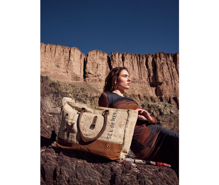 Winsta Weekender Bag