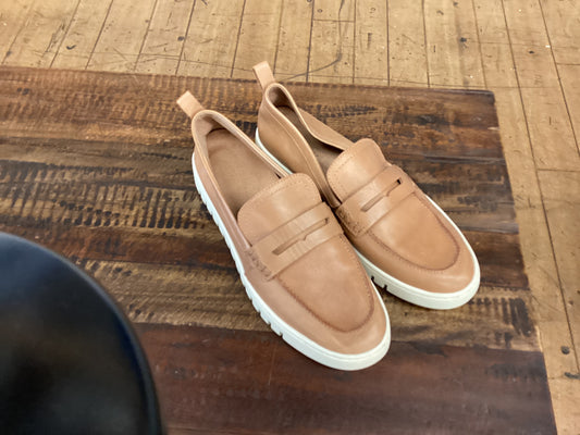 JP Vionic loafers
