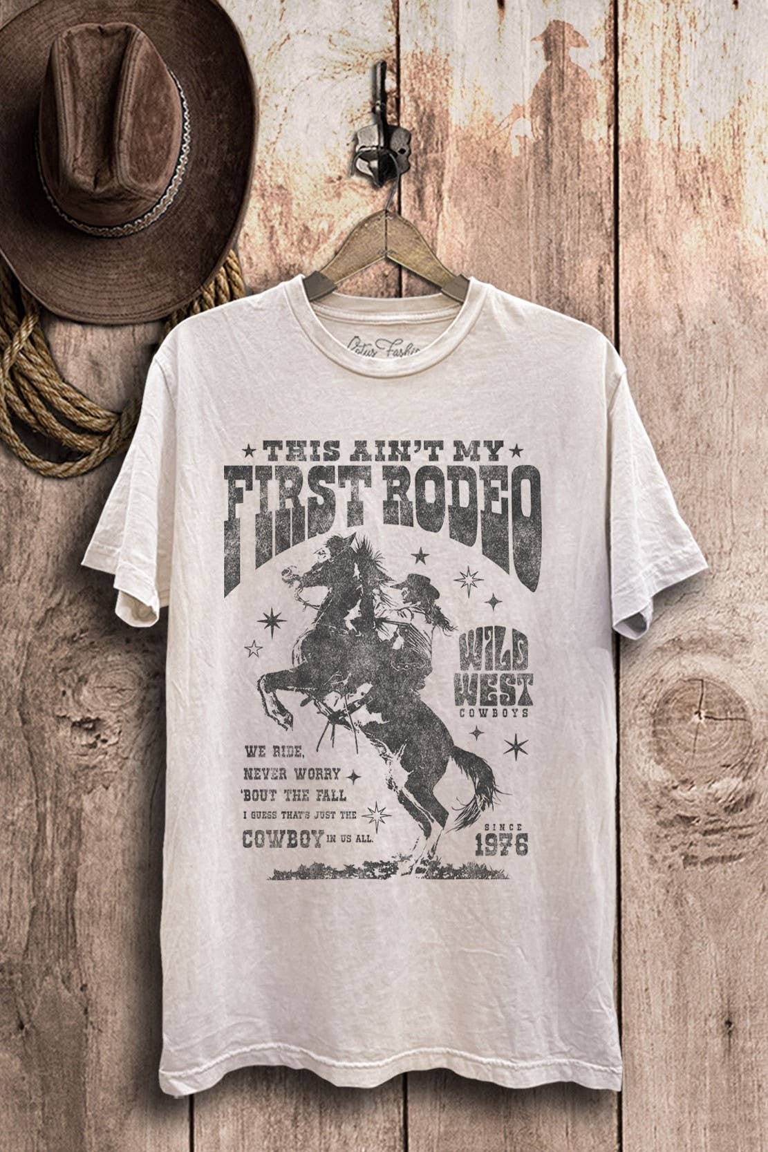 This Aint My First Rodeo Graphic Tee |Off White