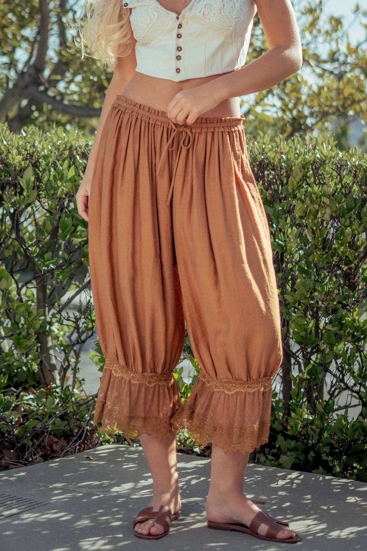 Angelic Bloomer Pants | Brown