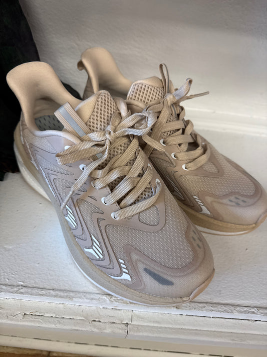 SE -  Nortiv 8 Beige Tennis Shoes | 7.5