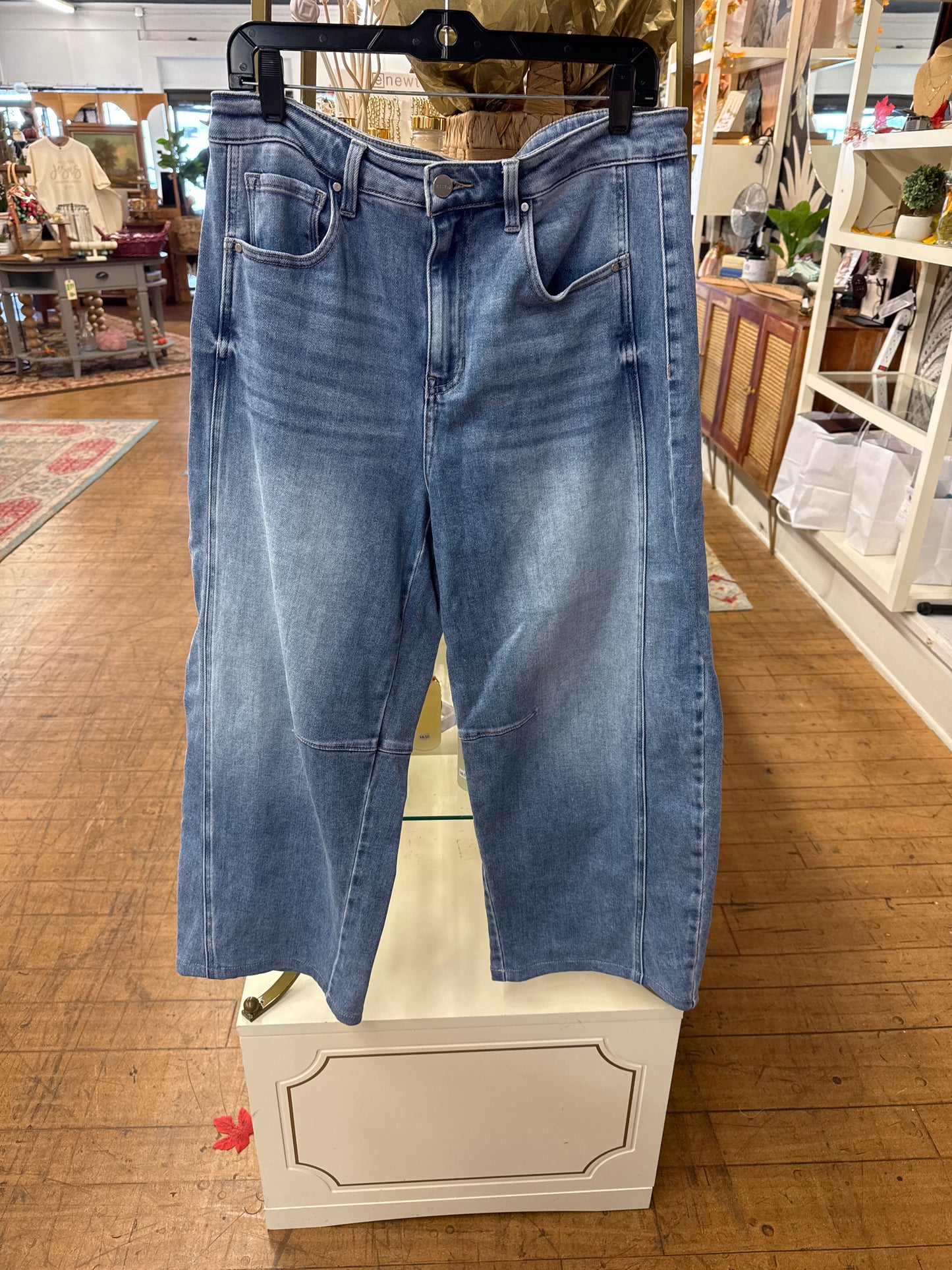 KC -  Risen Barrel Jeans| 13/31
