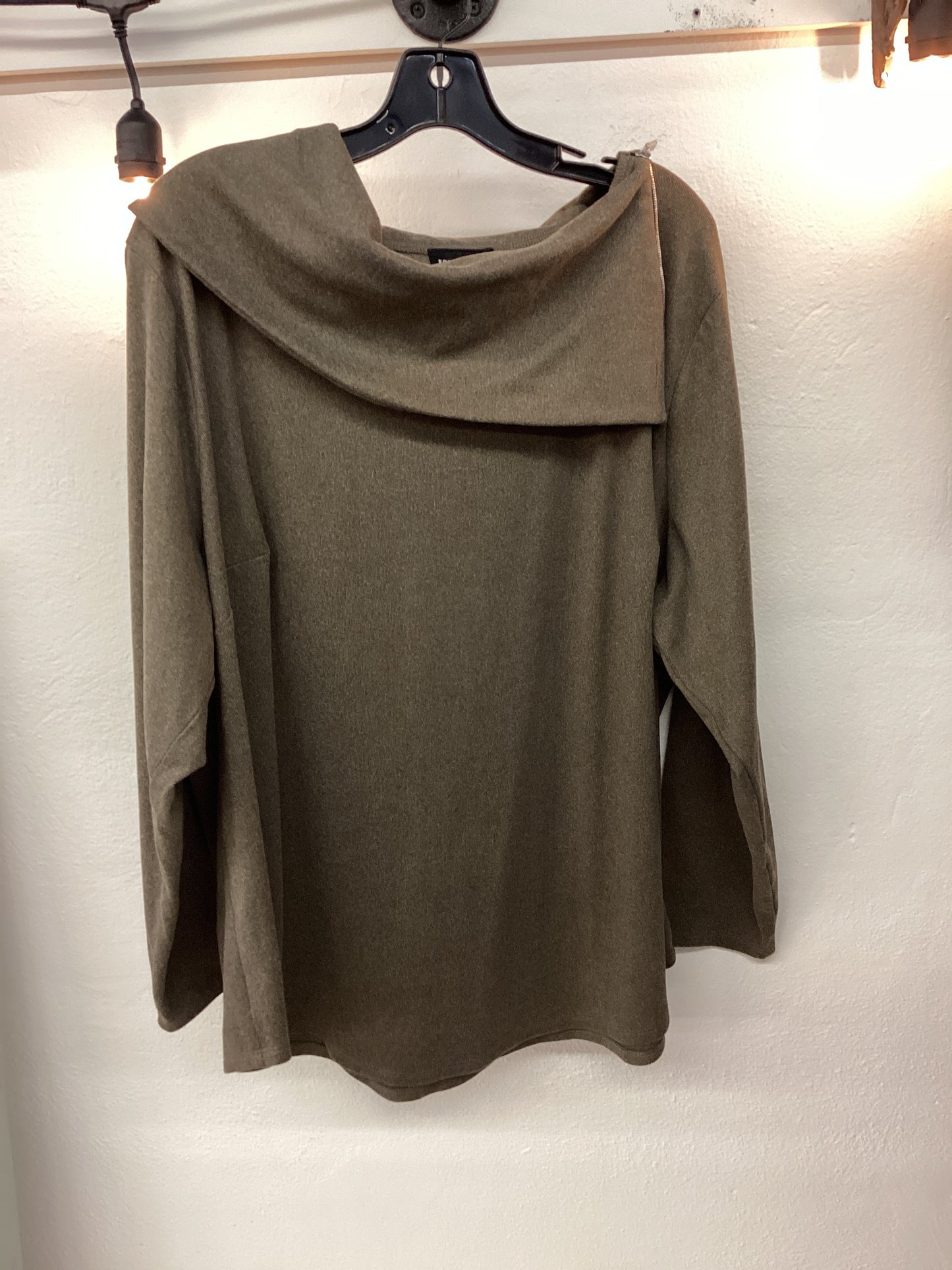 JR- Fortune + Ivy Cowneck Top| 2X