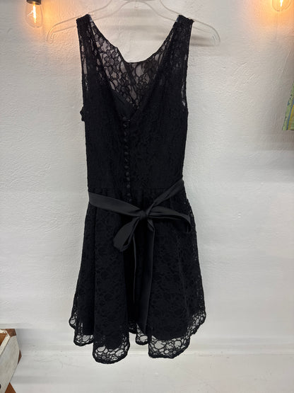 WP - Mori Lee Black Lace Cocktail Dress | Junior 16