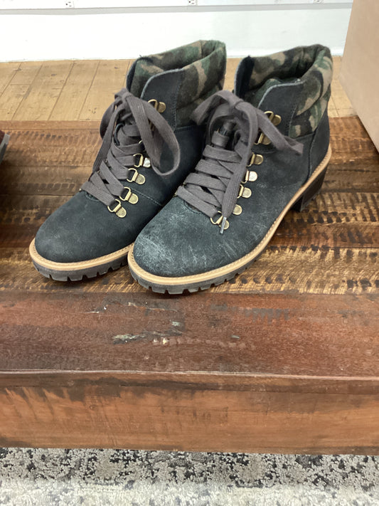 JS | true craft boots| 8