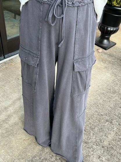 Dr. Feel Good Cargo Pants | Black