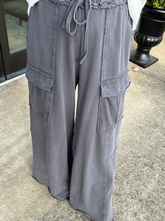 Dr. Feel Good Cargo Pants | Black