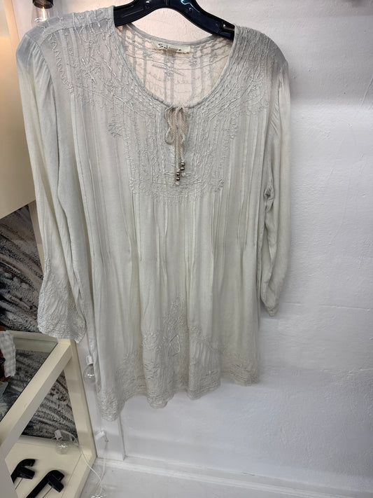 WP - Solitaire Ivory Blouse| Small