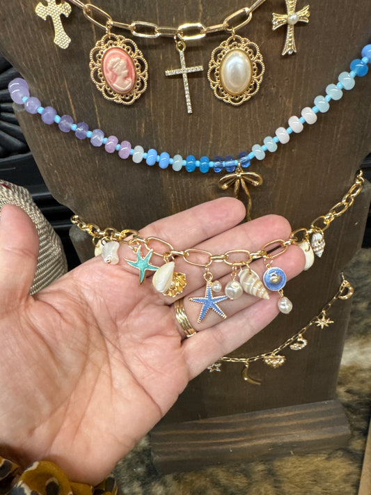 Jee’s Beach Charm Necklace