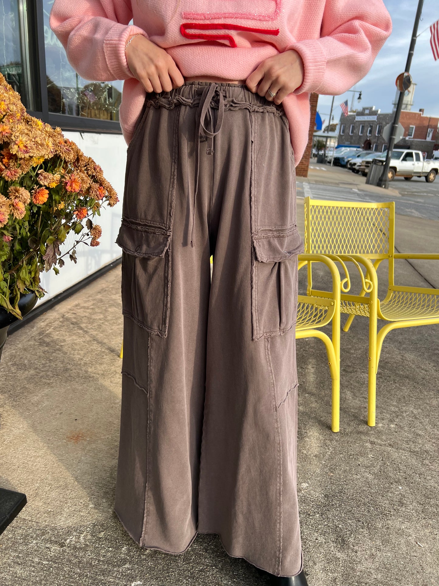 Dr. Feel Good Cargo Pants | Espresso