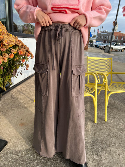 Dr. Feel Good Cargo Pants | Espresso