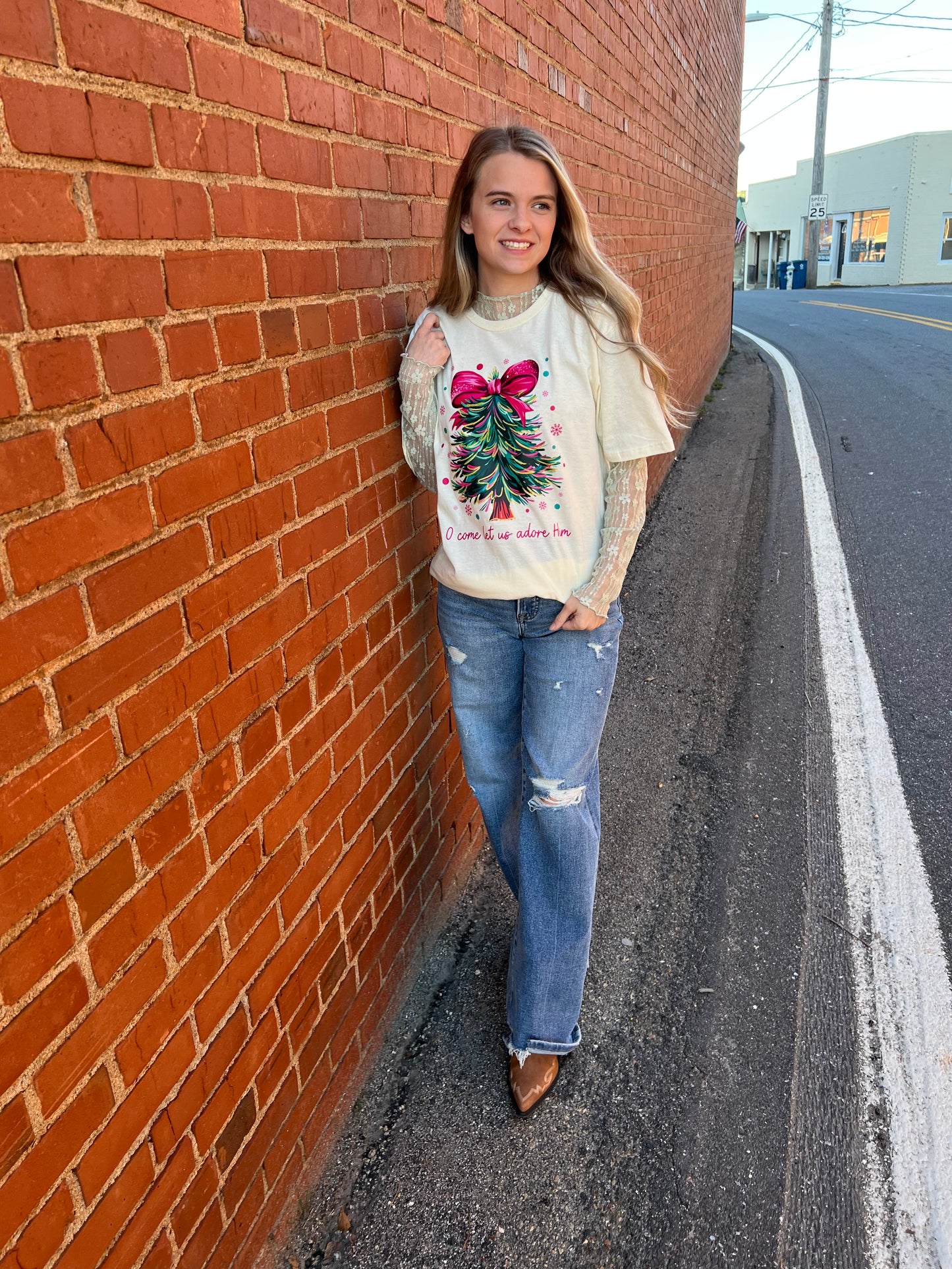 O Come Let Us Adore Him Tee | Ivory