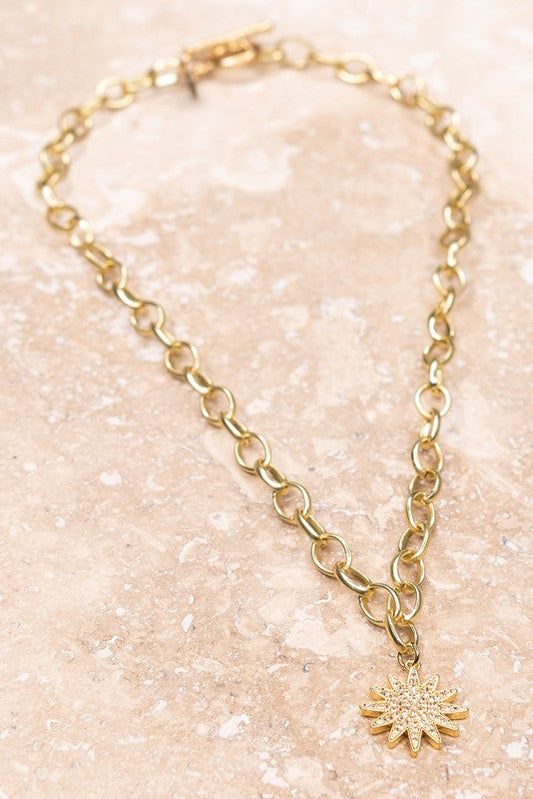Estelle Necklace Gold