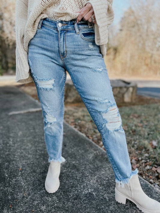 Finley Boyfriend Destroyed Jeans