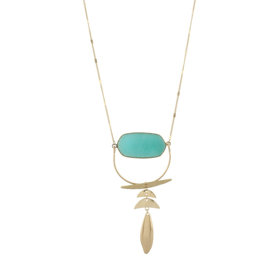 32" Mint Stone w- Gold Pendants
